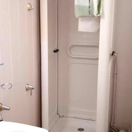 Cosy A Les Bains 30 M² Parking * Neris-les-Bains